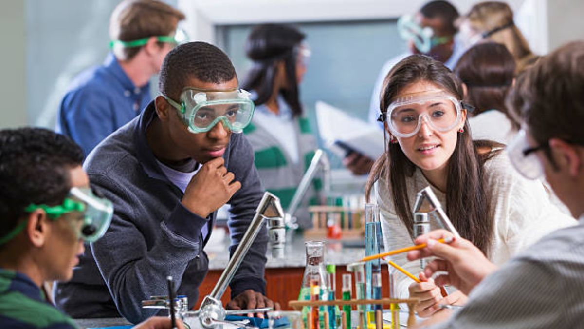 Top 20 Science Colleges through CUET